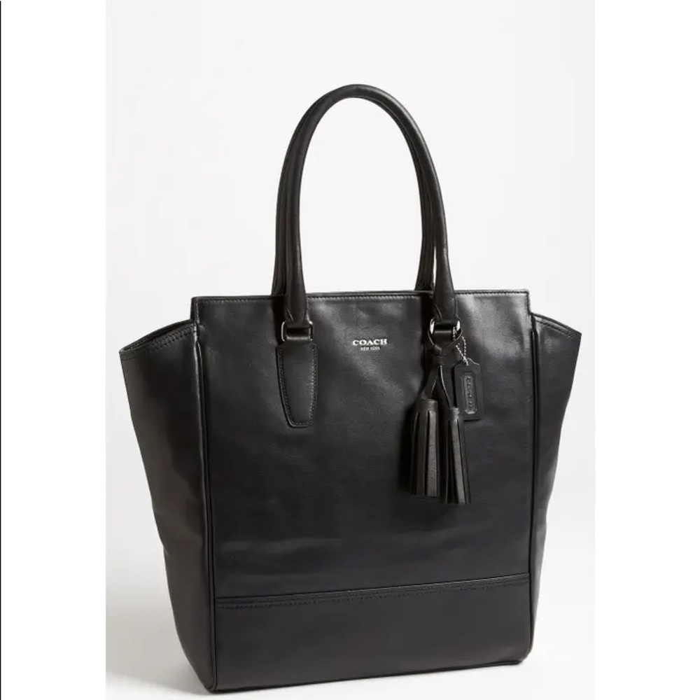 Dimensions 13"W x 15"H x 5"D
Strap drop: 7 1/2”